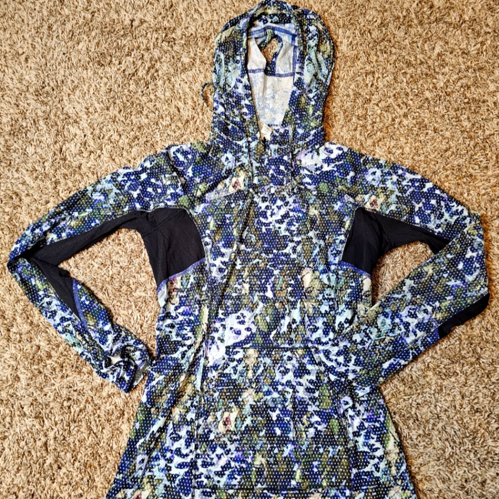Lululemon runbeam hoodie